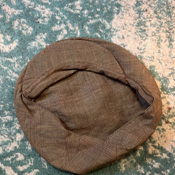 Lilith cap - Picture 2 of 4